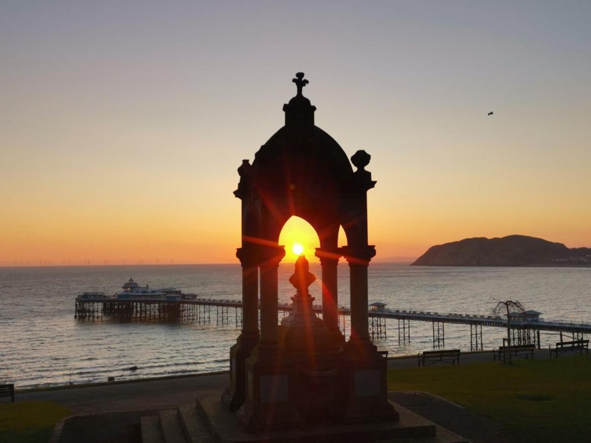 Bron Orme Private Hotel Llandudno Zewnętrze zdjęcie